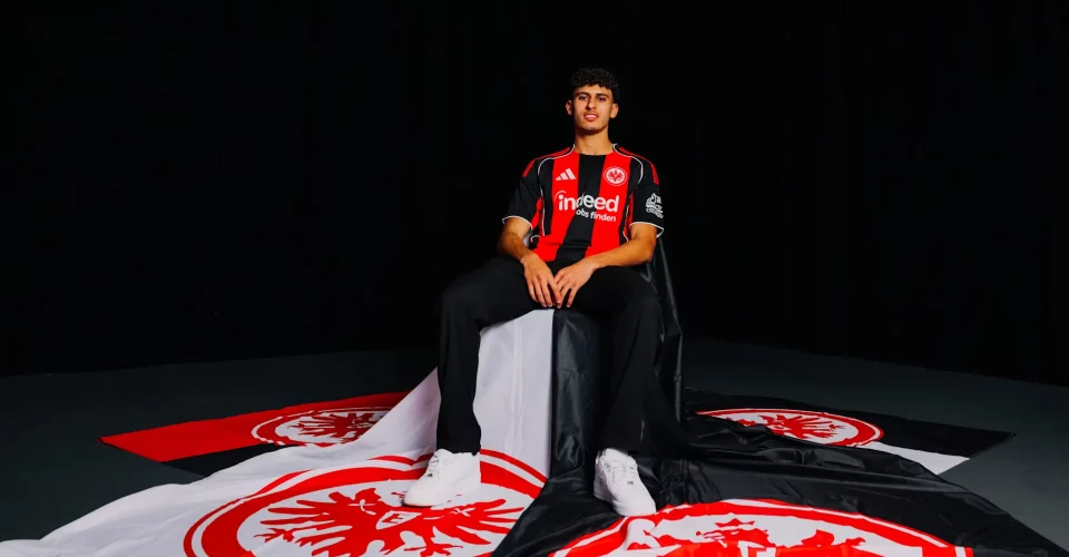 OFFICIEL : L&rsquo;espoir Marocain Ayoube Amaimouni-Echghouyab s&rsquo;engage avec l&rsquo;Eintracht Frankfurt !