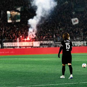 En terre hostile – photographie football professionnel